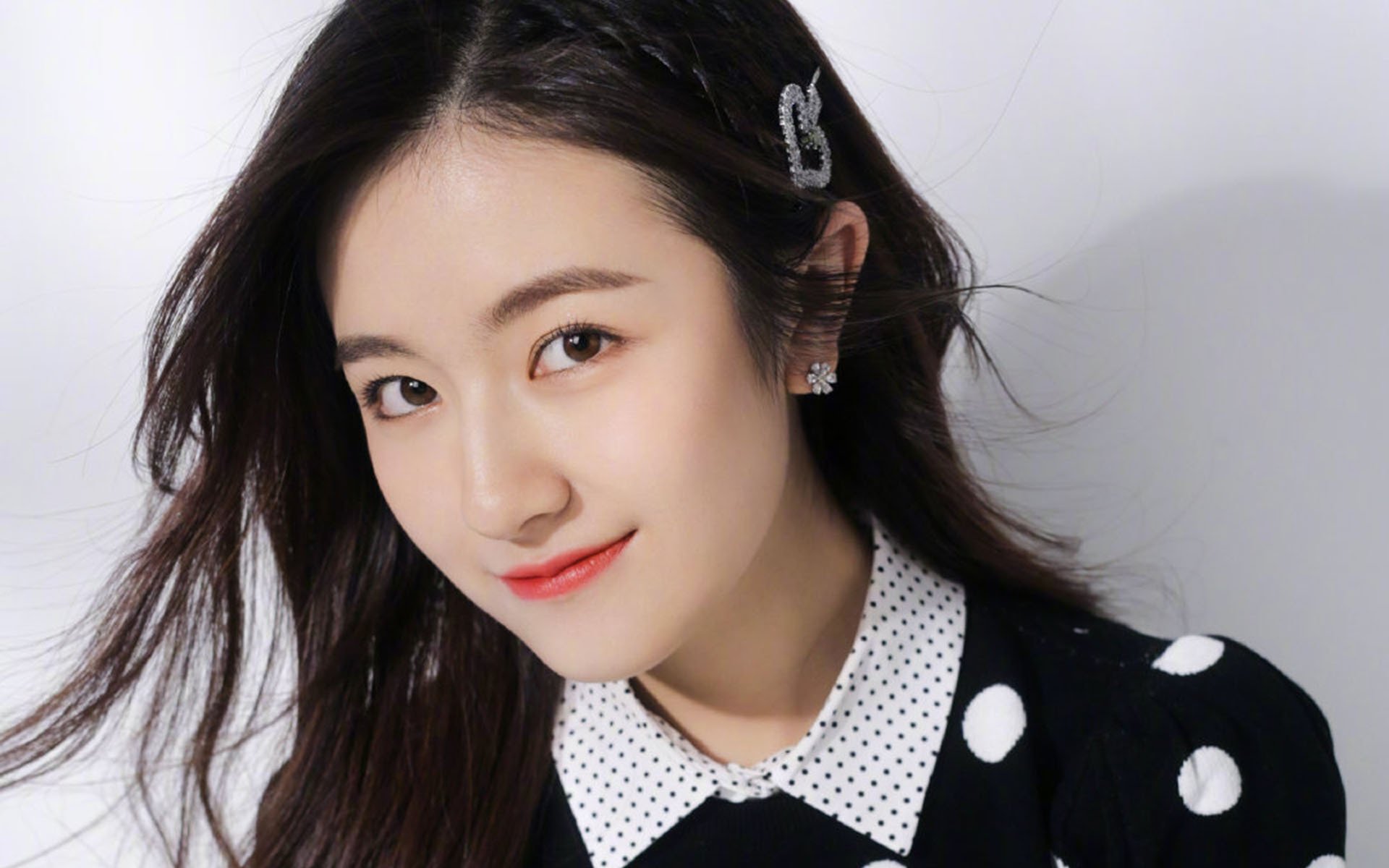 kaiyun官方入口登录-“德甲赛场火光四溅，领跑球队压力持续升高”，德甲全程