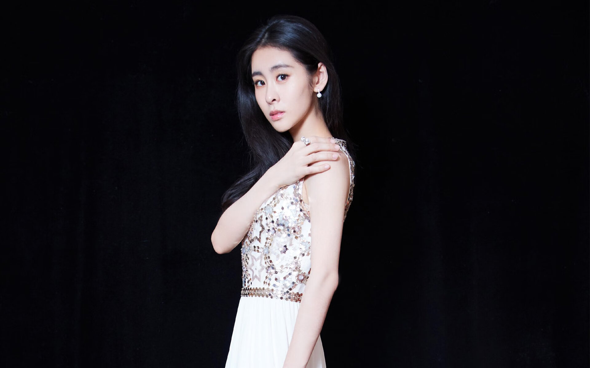 开云体育在线赛事直播-“秘技大公开：漂移与操控的极致表现”，漂移的操作要领