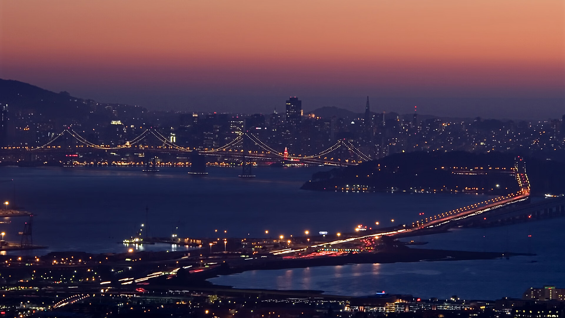 开云网页版-“水上救生：三叉湖游泳馆上演紧张刺激的竞技救援”