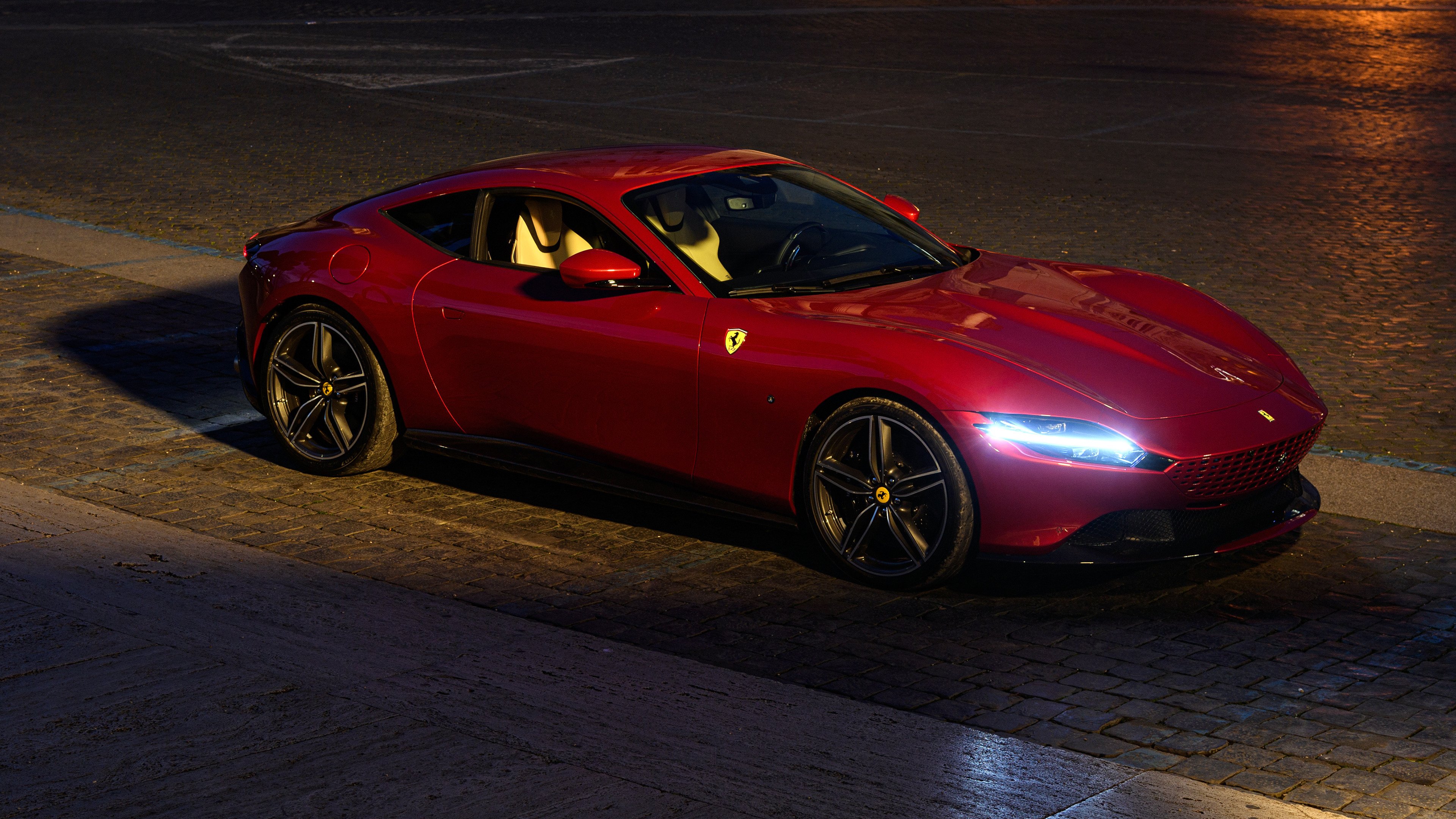 开云体育俱乐部官网-新赛季训练强度加码球队体能储备迎来全面检验，球员体能训练